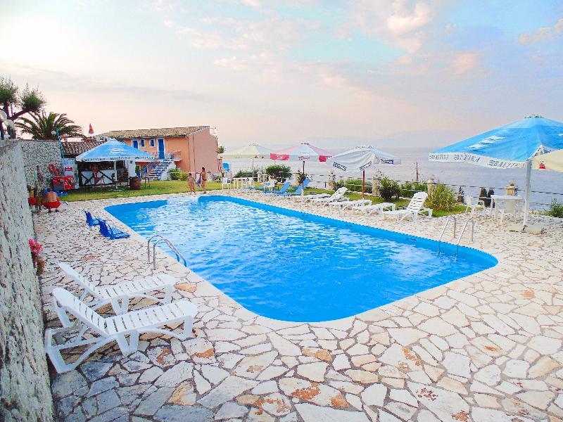 Corfu Hotel Apartments Benitses  Exterior foto