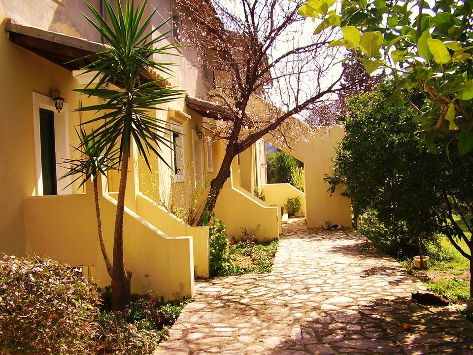 Corfu Hotel Apartments Benitses  Exterior foto